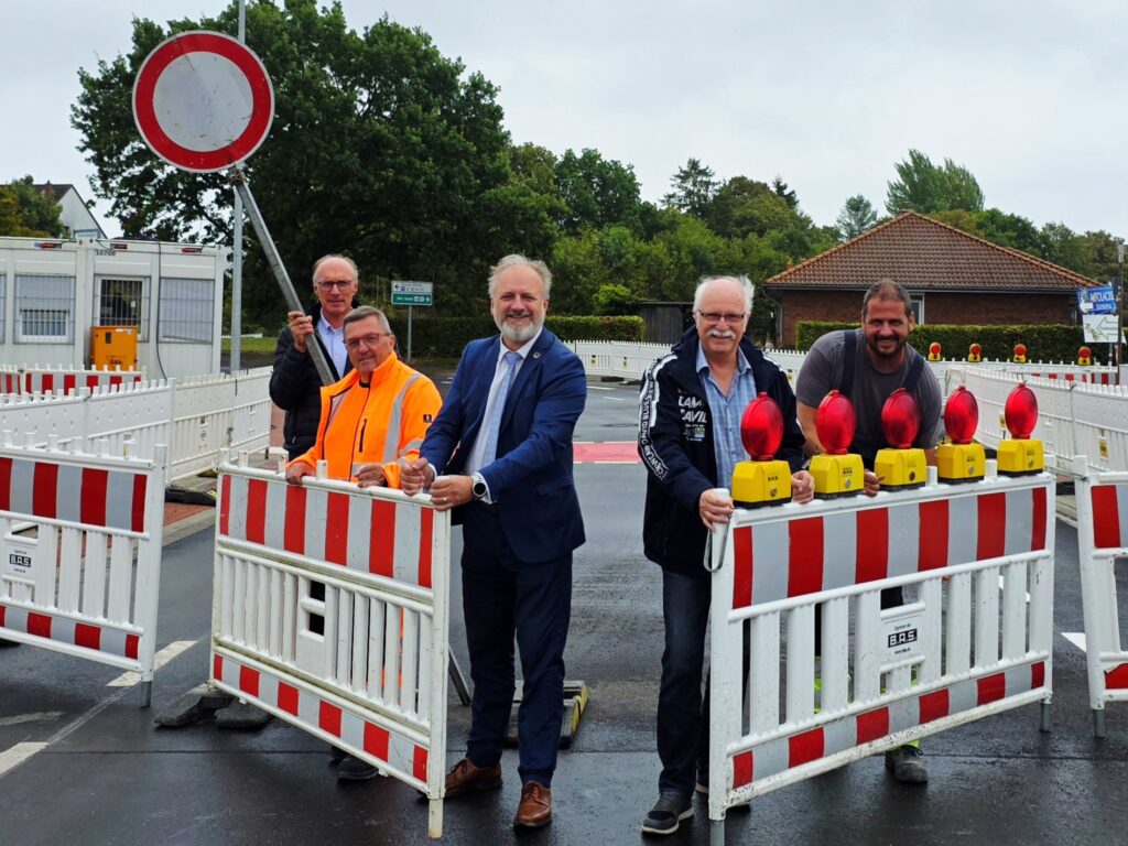 Eichkampsanierung ist abgeschlossen – Freie Fahrt zum Gewerbegebiet und zur K13 nach Krummbek